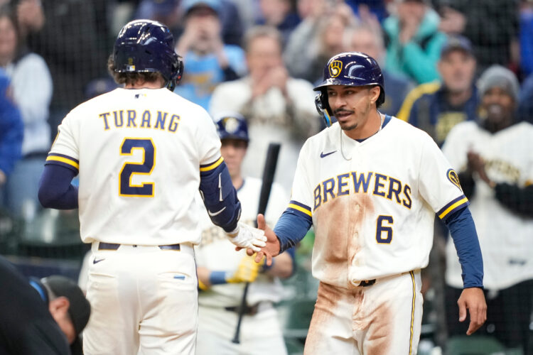Brewers use 6-run 8th to power past Rays